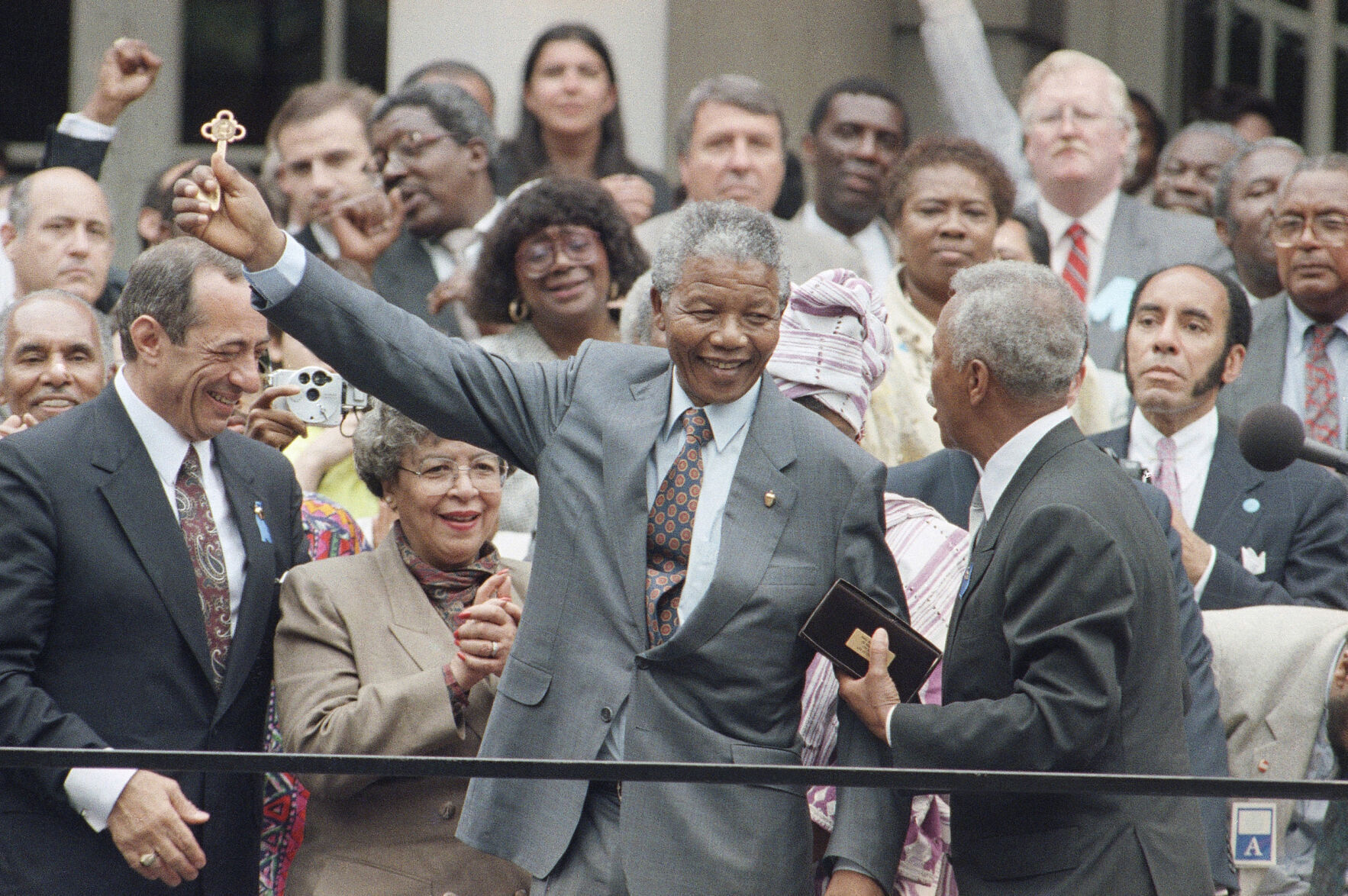 1990: Nelson Mandela
